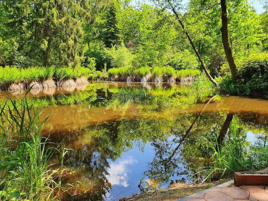 Midden In De Friese Bossen Op Landgoed Princenhof 奥拉涅沃德 外观 照片